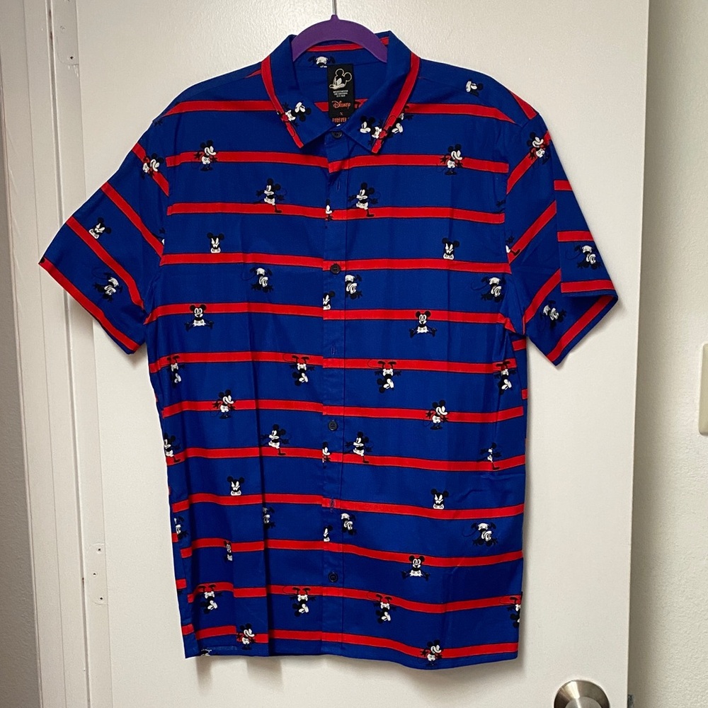 Forever 21 Disney, Mickey Mouse, button-down men’s shirt size large